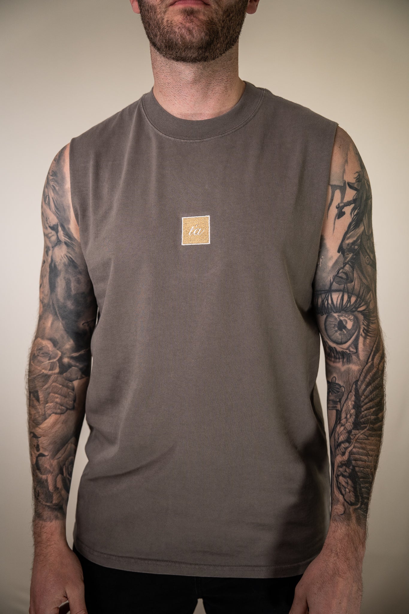 Emblem Tank